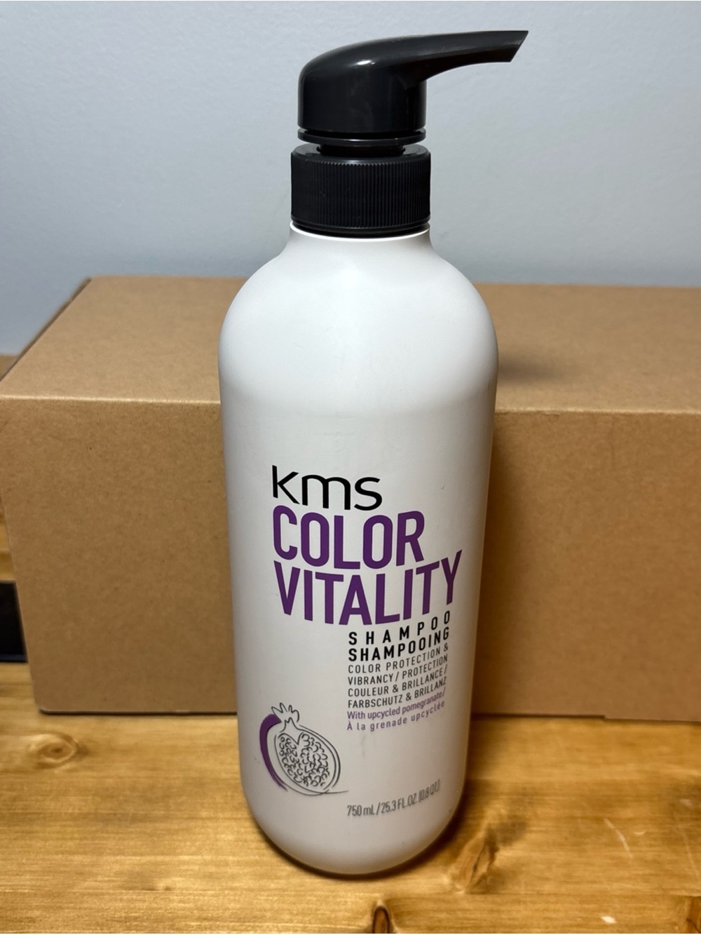 Kms Colorvitality Shampoo 750 Ml 25.3 fl oz Color protection and vibrancy NEW